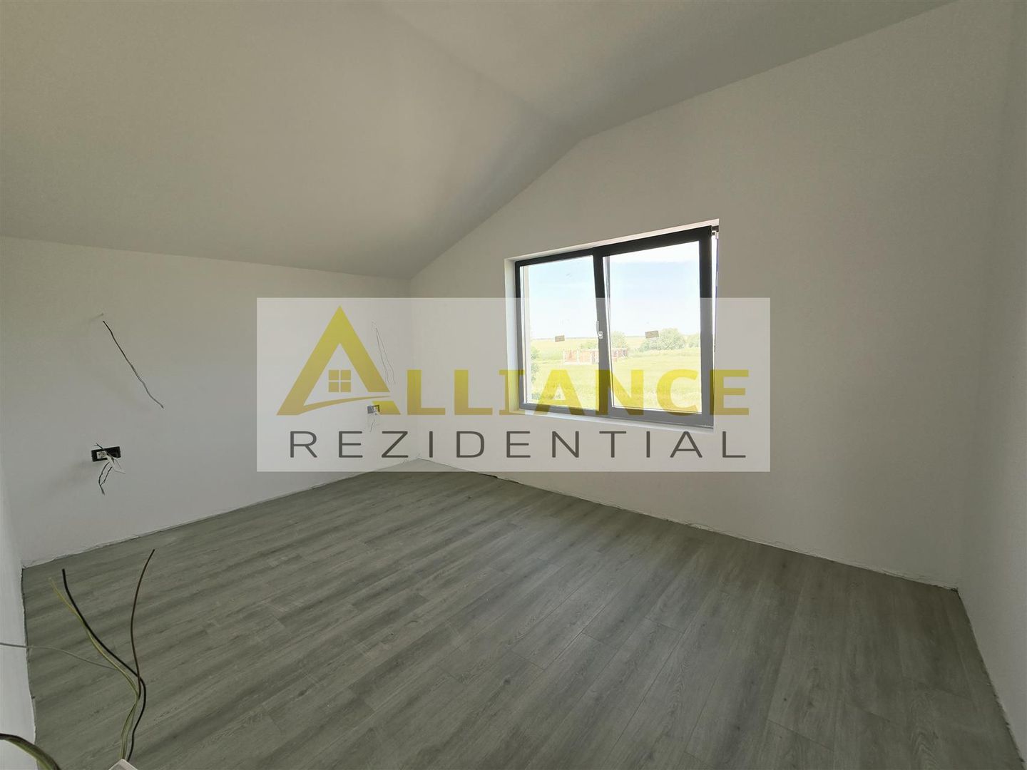 Vila str Miorita-4 camere-3 bai-2 dressinguri-beci - Poză 4