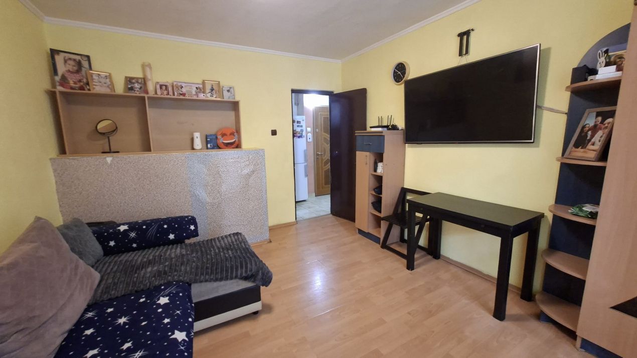 Apartament de 2 camere Pitești et.1 zona Piață Razboeni! - Poză 1