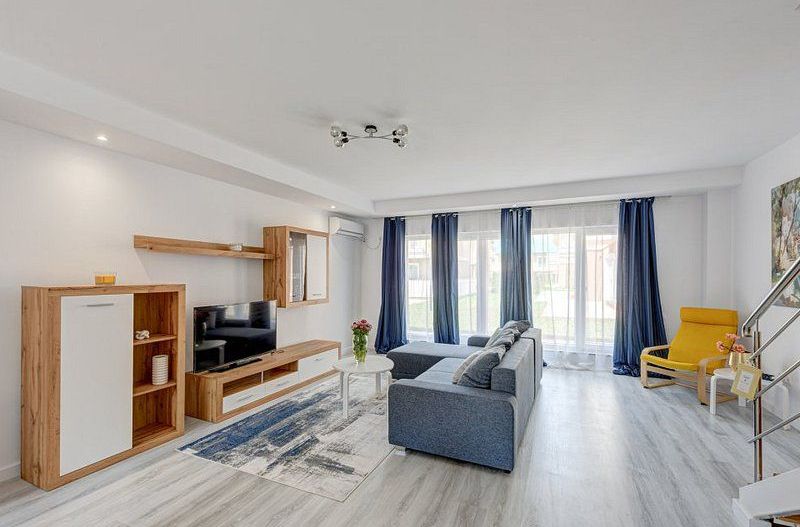 Casa Cosmopolis, prima inchiriere - Poză 2