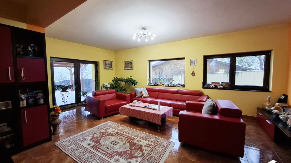 Vila cu 4 camere, Gageni - Poză 4