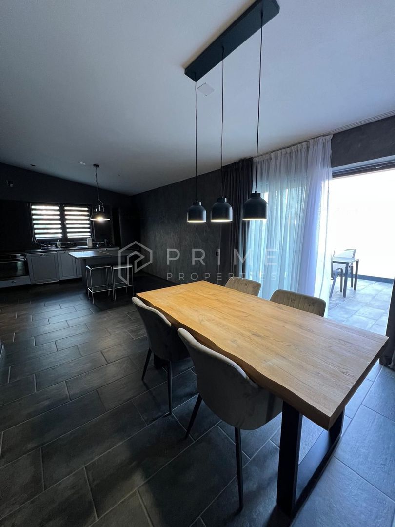 Închiriere apartament exclusivist 2 camere | Central | Terasă 20 mp - Poză 1