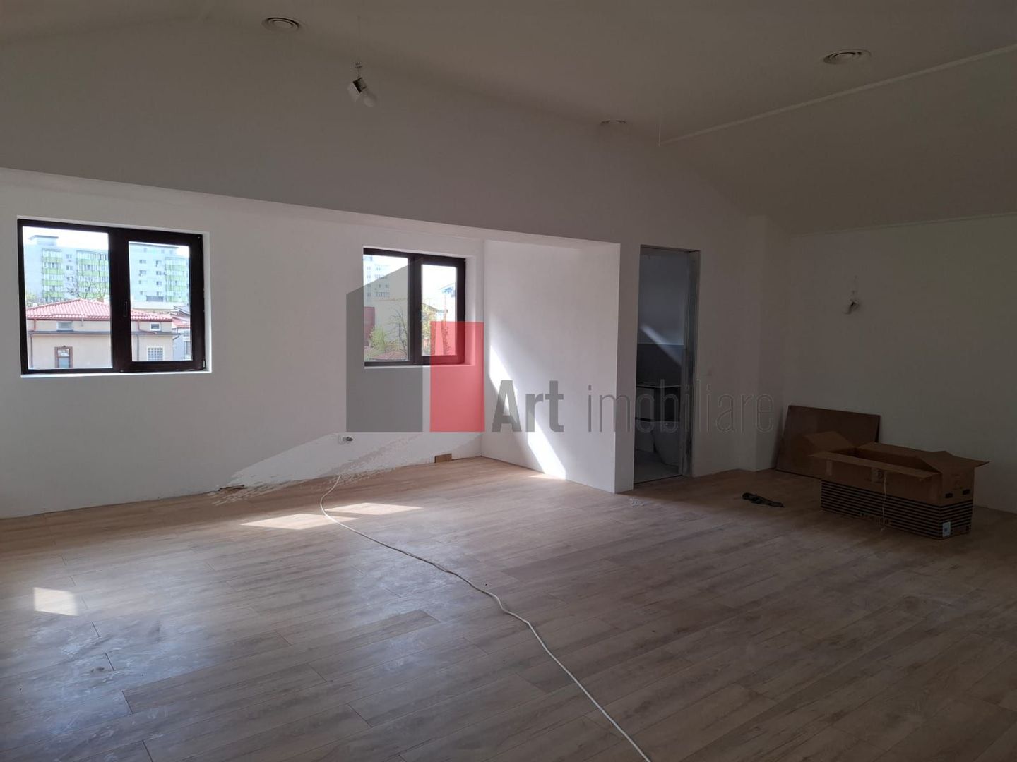 Spatiul "CAMBIANT" , spatiu in vila, intrare separata - Poză 3