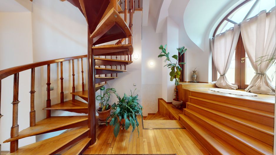 Casa individuala - 7 camere, 278 mp utili - Strand - Poză 5