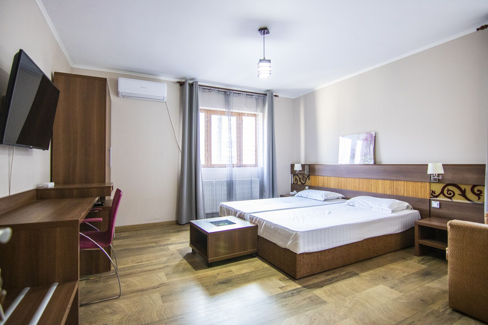 Apartament 2 cam., in Casa/Vila, etaj 1, metrou 10 min, 81 mp, 2 bai! - Poză 2