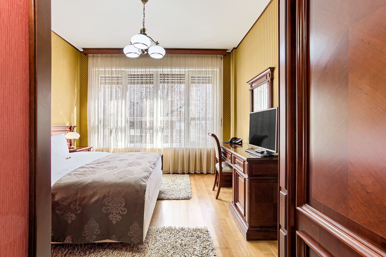Oportunitate de investiție: Hotel Best Western de 4 stele Arad - Român - Poză 5