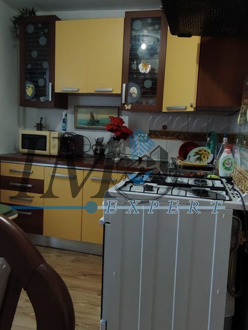 Apartament 3 camere decomandat zona Kaufland Cetate - Poză 6