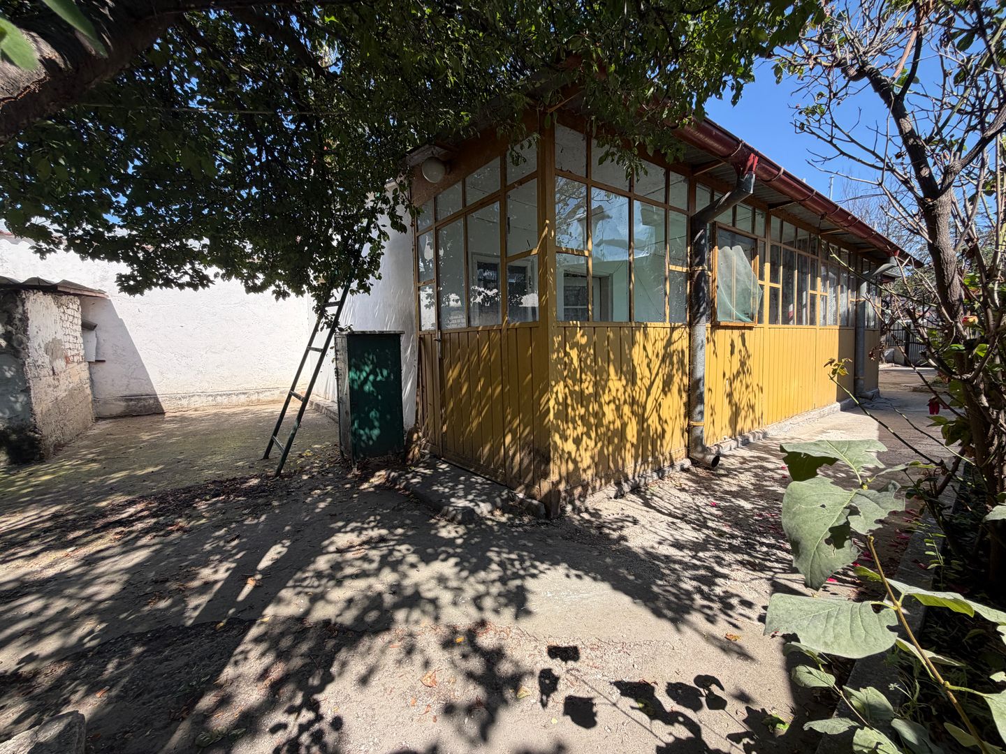 Casă cu teren 251 mp – zona Andronache, Strada Mențiunii - Poză 3