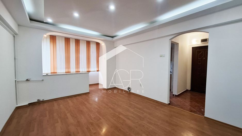 Apartament cu 2 camere, semidecomandat, Ultracentral - Poză 1