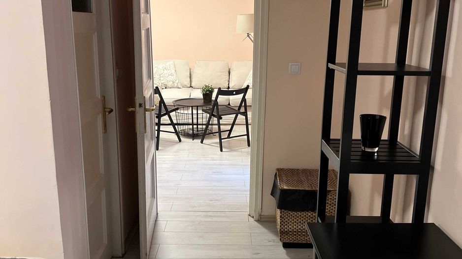 Apartament superb 2 camere, de închiriat, Piața Romană, balcon, vedere spre parc - Poză 7