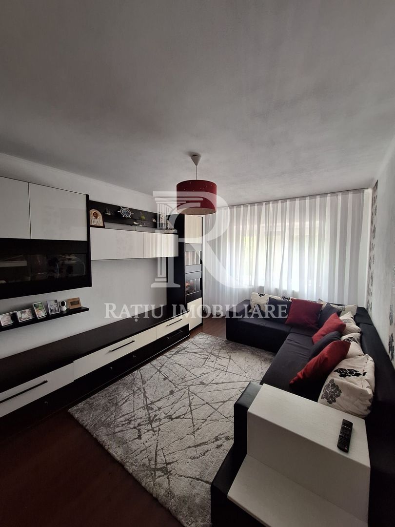 Apartament cu 3 camere de închiriat | Decebal | Oradea - Poză 1