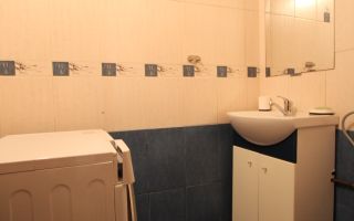 3 camere + 2 bai, centrala proprie. zona Aradului. - Poză 9