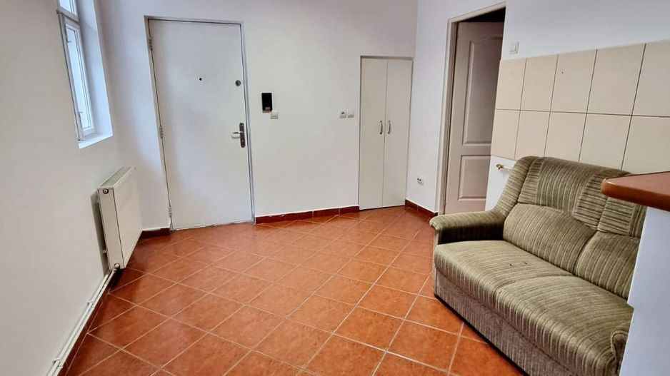 Zona Grivitei corp de casa pretabil birouri - Poză 3