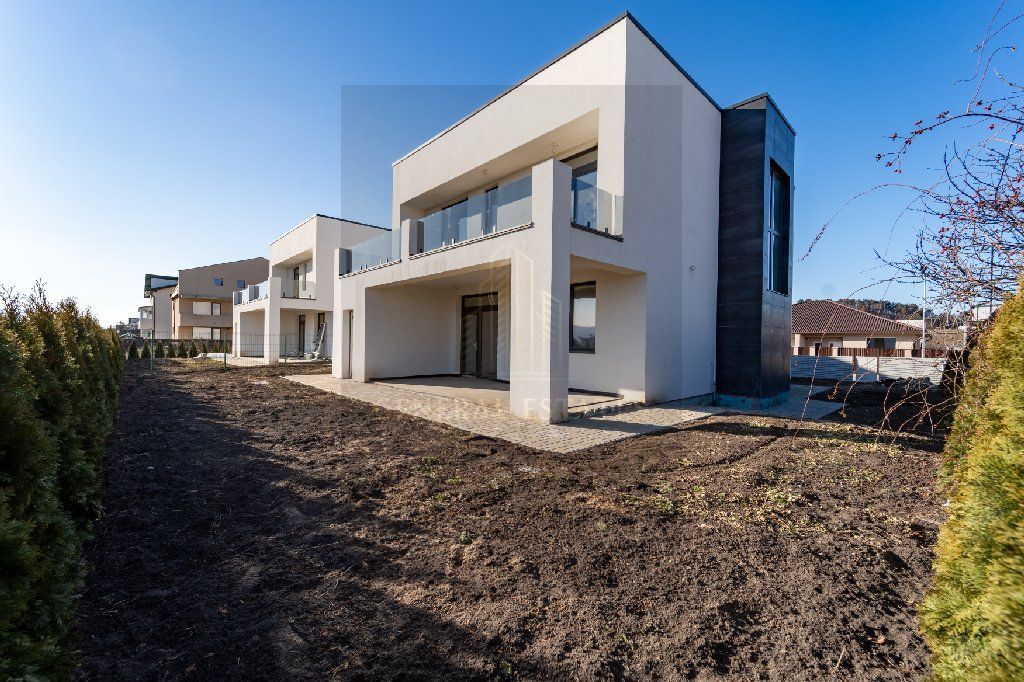 Case moderne cu etaj – Sânpetru, Brașov - Poză 12