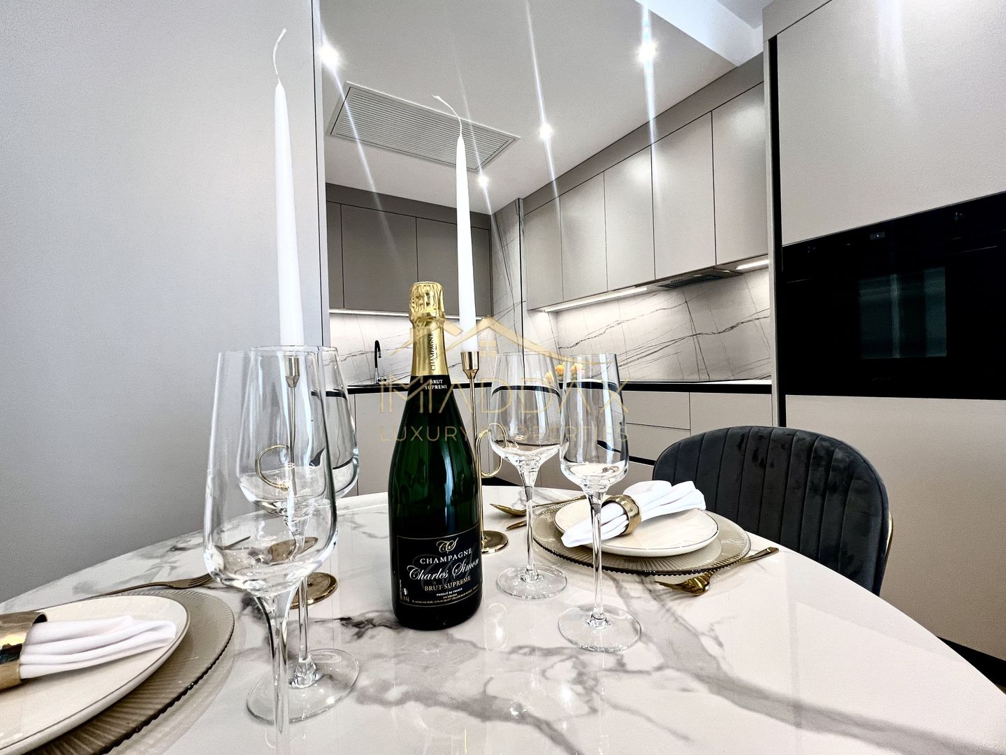 Apartament de Vanzare | 2 camere | Vedere spre lac - Poză 13