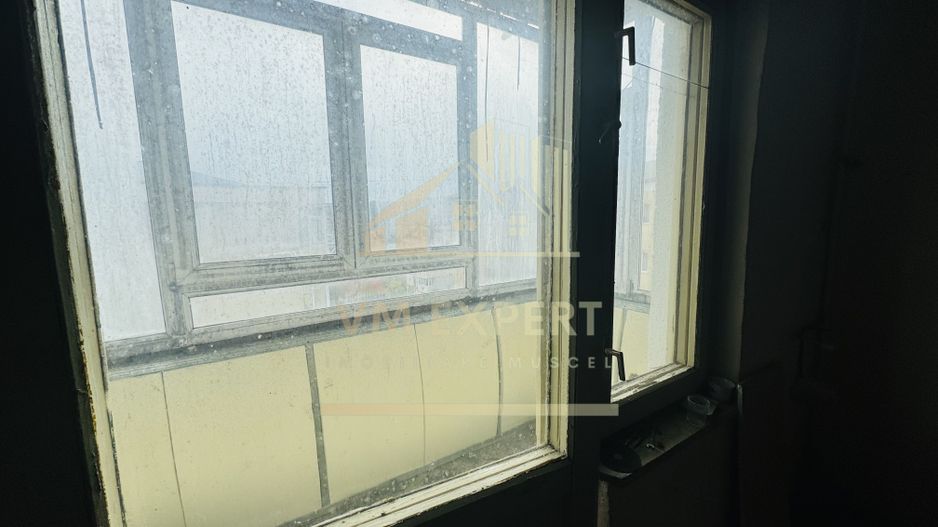 APARTAMENT 3 CAMERE ETAJ 4 GRUI CAMPULUNG - Poză 8