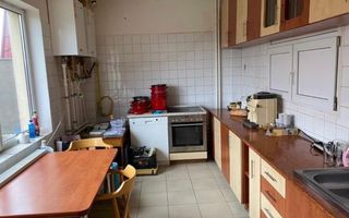 Vand casa cu mansarda - Poză 6