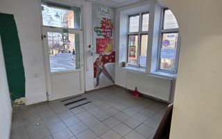 Spatiu comercial Ultracentral de inchiriat, 69mp– vitrina la strada - Poză 2