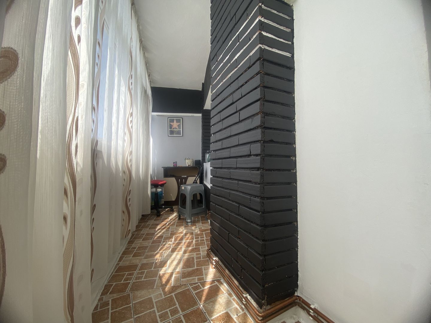 Compartimentare decomandata! Vanzare apartament cu 3 camere-Micro 11 - Poză 13