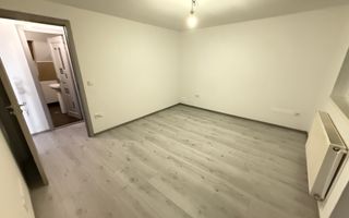Casa înșiruită cu 4 camere | Parcare | Zona străzii A. Iancu Floresti - Poză 2