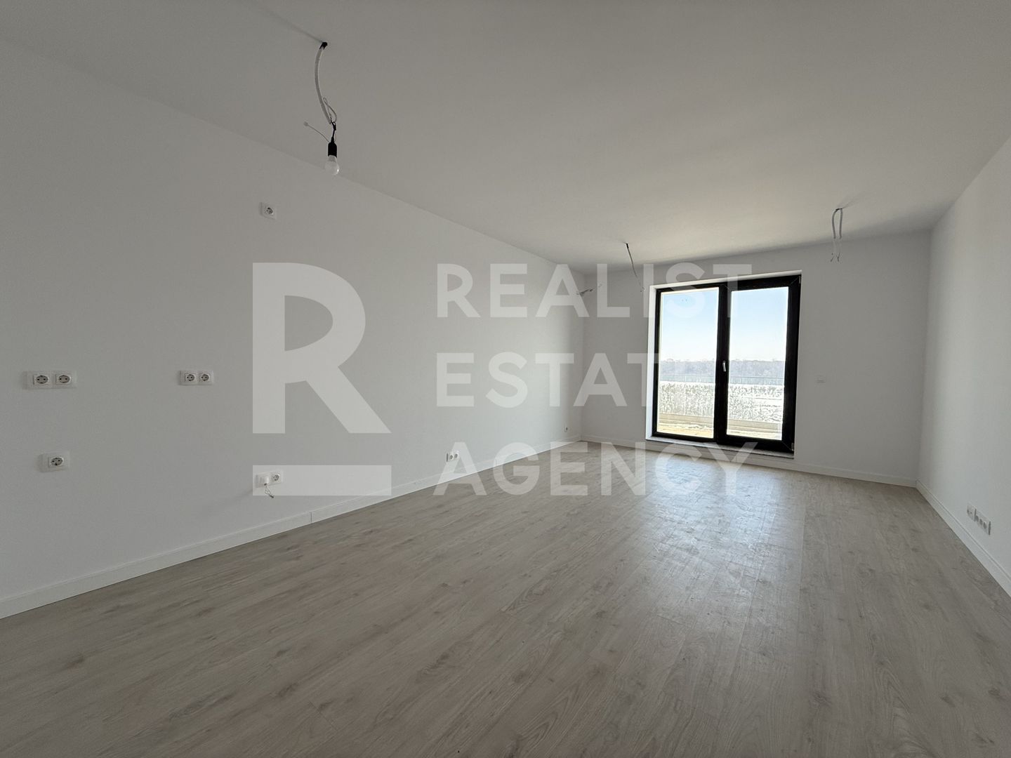 Studio modern de vânzare în nordul capitalei, lângă pădure - Poză 3