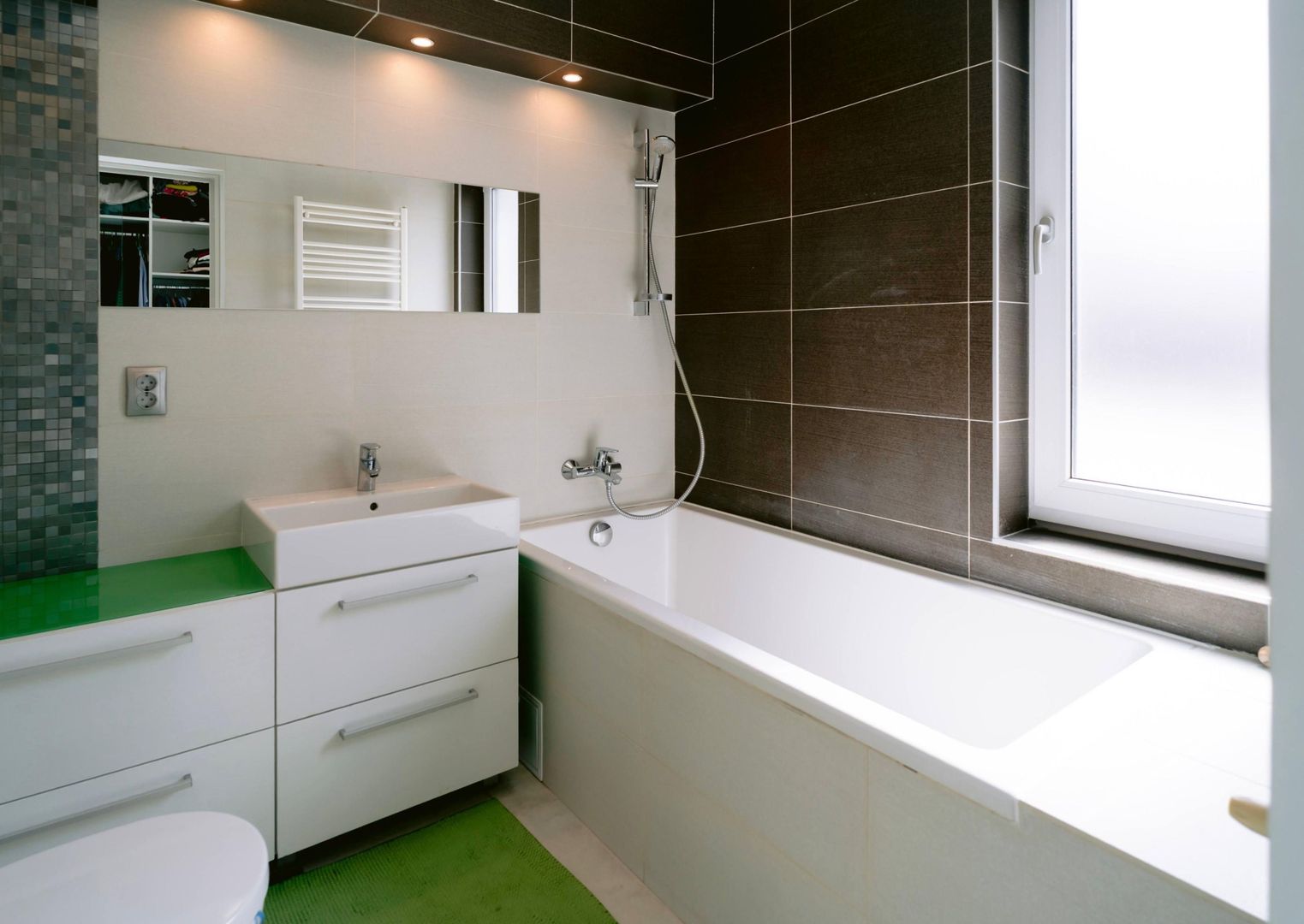CASA DEOSEBITA IN ZONA REZIDENTIALA - PLANTELOR - MANTULEASA - ARMENEASCA - Poză 14