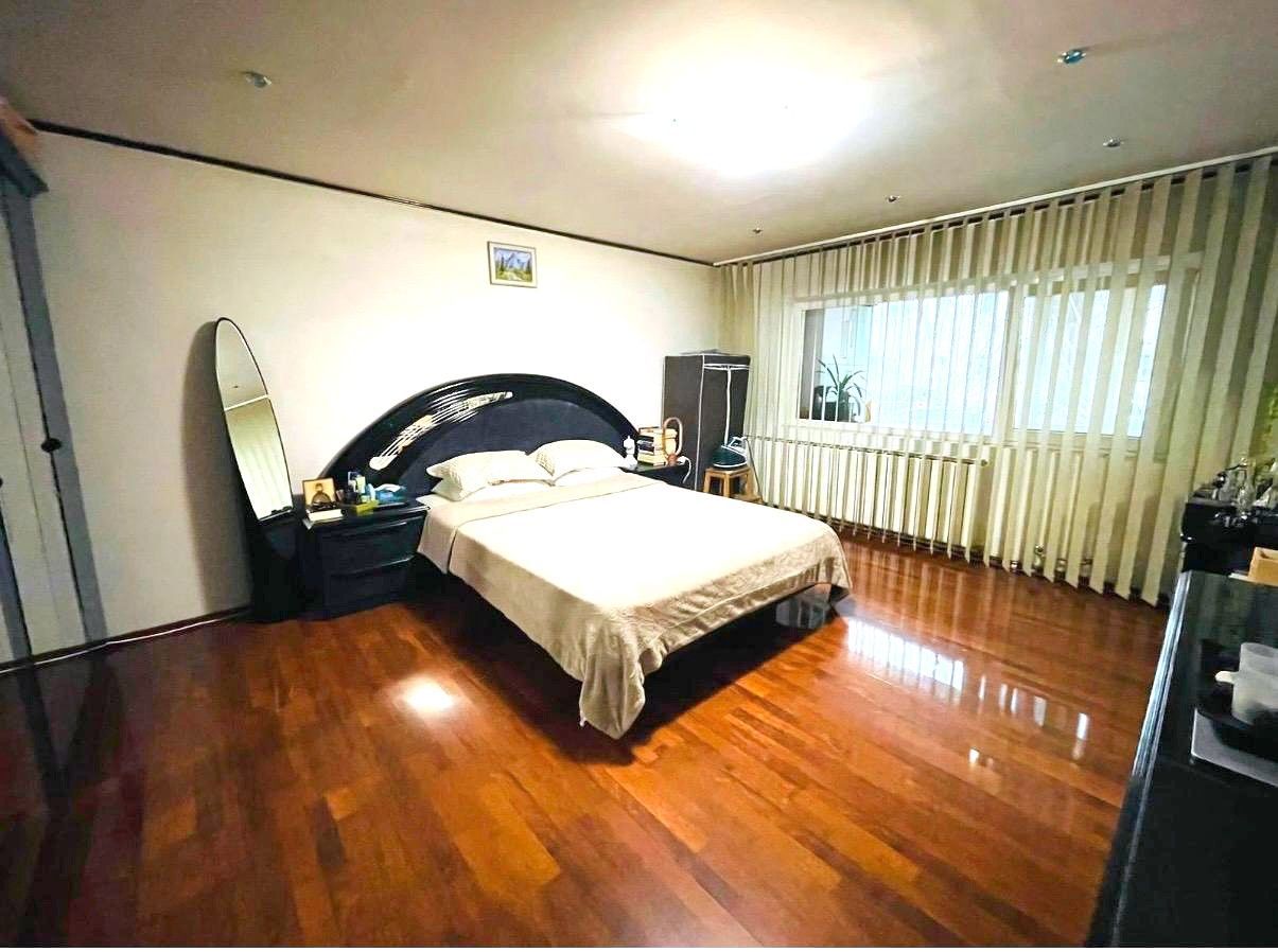 Vânzare 3 Camere 110 mp | Centrală Proprie | 2 min Mall Vitan, 12 min Metrou - Poză 2