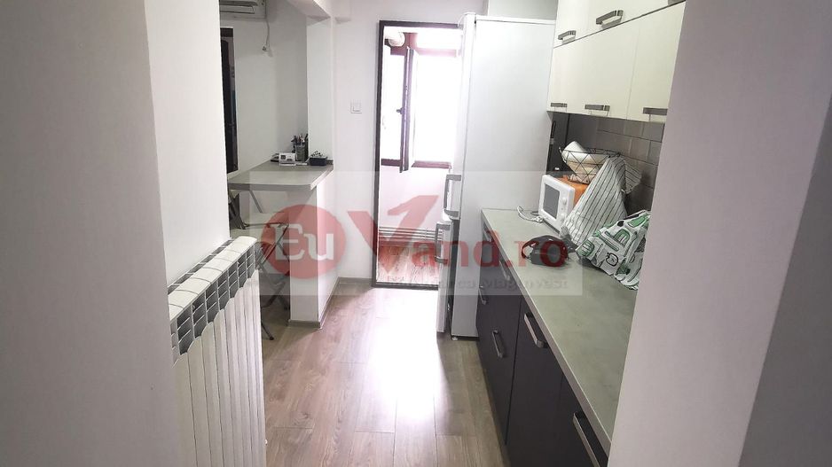 De vanzare apartament 3 camere, micro 39, 76.000 euro negociabil - Poză 3