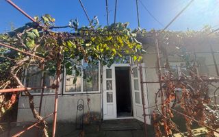 Casă individuală cu 4 camere și 600 mp teren – Pașcani, jud. Iași - Poză 2