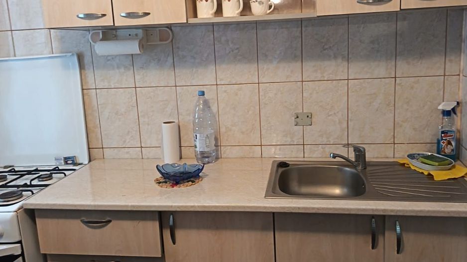 De vanzare apartament cu 2 camere, parter, micro 13 B, 60.000 euro - Poză 9