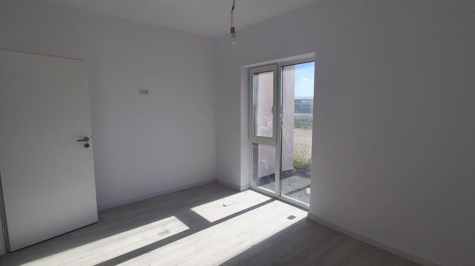 Apartament 2 camere cu loc de parcare inclus - Poză 14