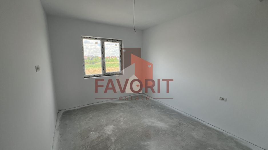Duplex 4 camere cu etaj | 2 bai | Giroc - Poză 9