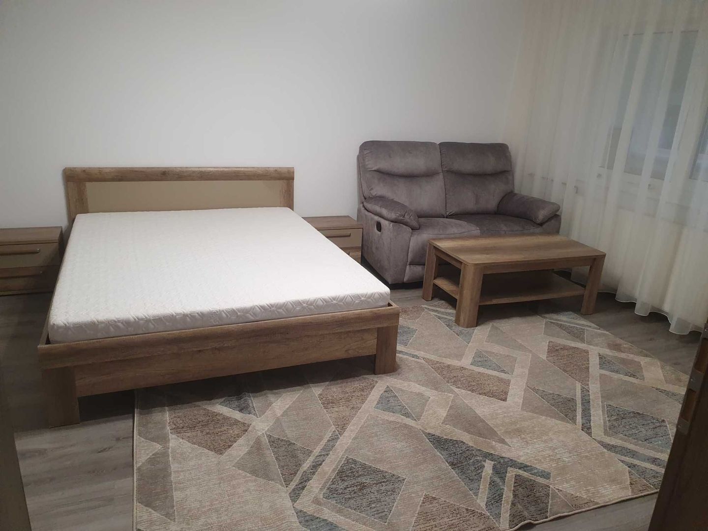 Închiriere garsonieră Piața Alba Iulia Decebal - Poză 6