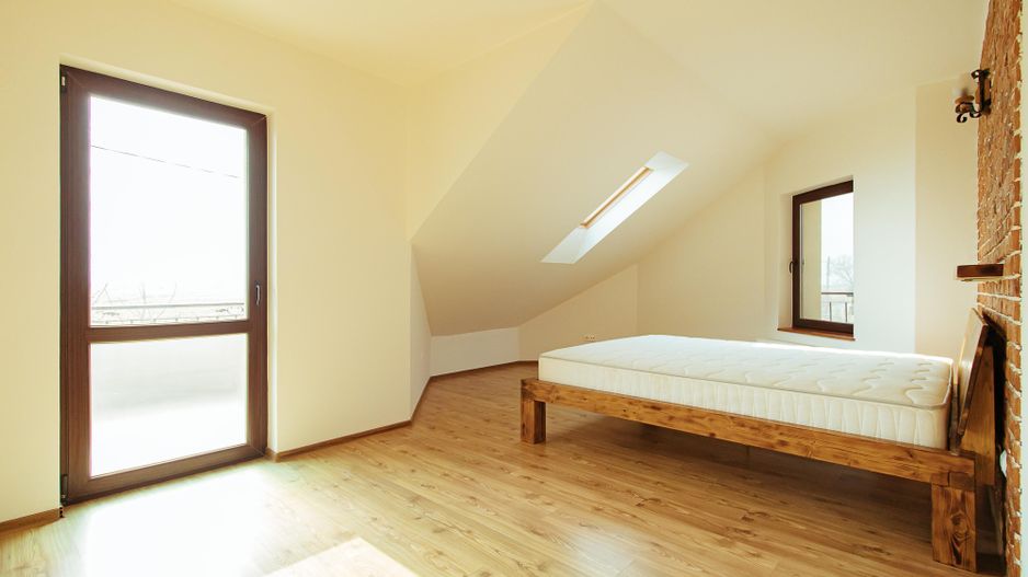 Casă nouă, intrare Stupini - Poză 18