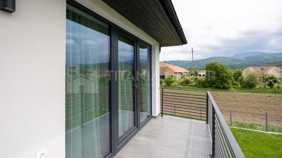 Casa individuala 4 camere, teren de 596 mp, partial mobilata, Cristian - Poză 21