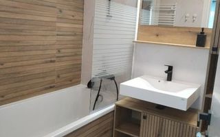 Apartament 2 camere lux, piscină, grădină, parcare suprateran - Poză 16