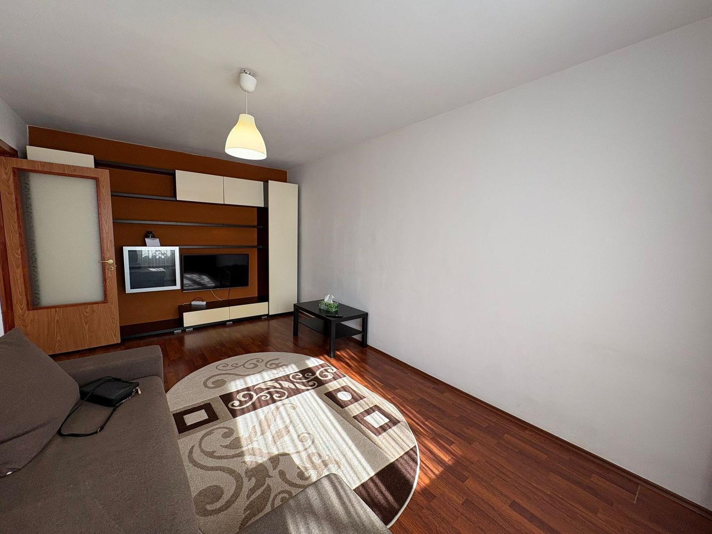 AP. 2 CAMERE P-TA SUDULUI, BUCATARIE INCHISA, MOBILAT, METROU 6 MINUTE - Poză 4