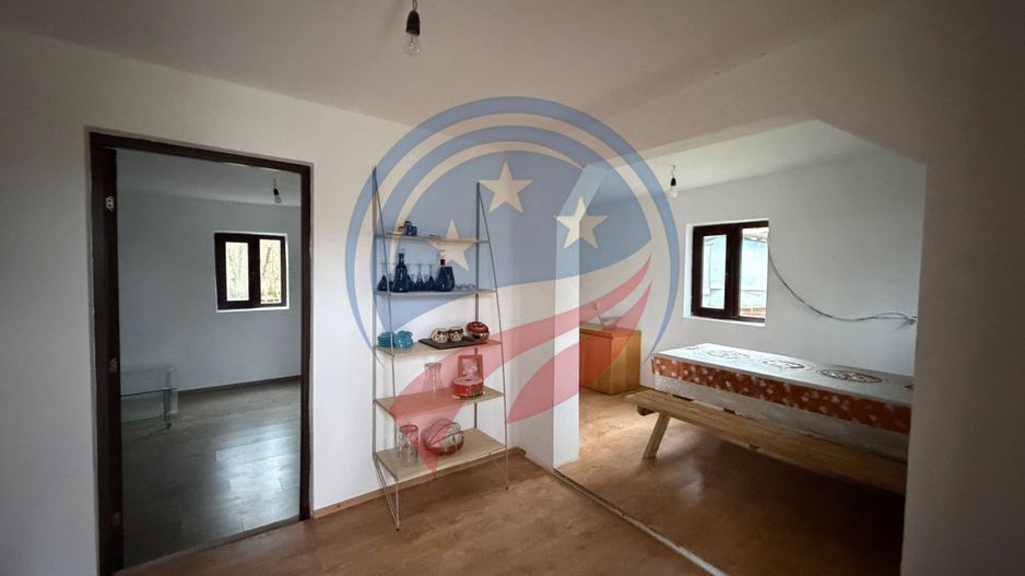 CASA CU TEREN 2500 MP LA 23 KM DE CRAIOVA CU TEAVA DE GAZE - Poză 6