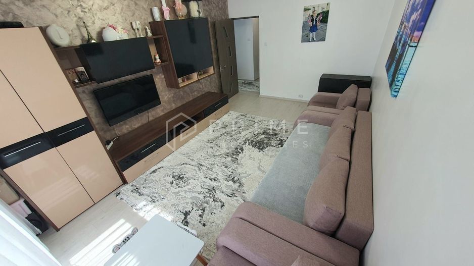 Apartament cu 2 camere, complet renovat – Cartier Unirii, Etaj 1/4 - Poză 1