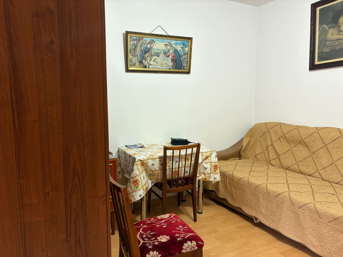 Apartament cu doua camere, Aparatorii Patriei, 65.000€ - Poză 3