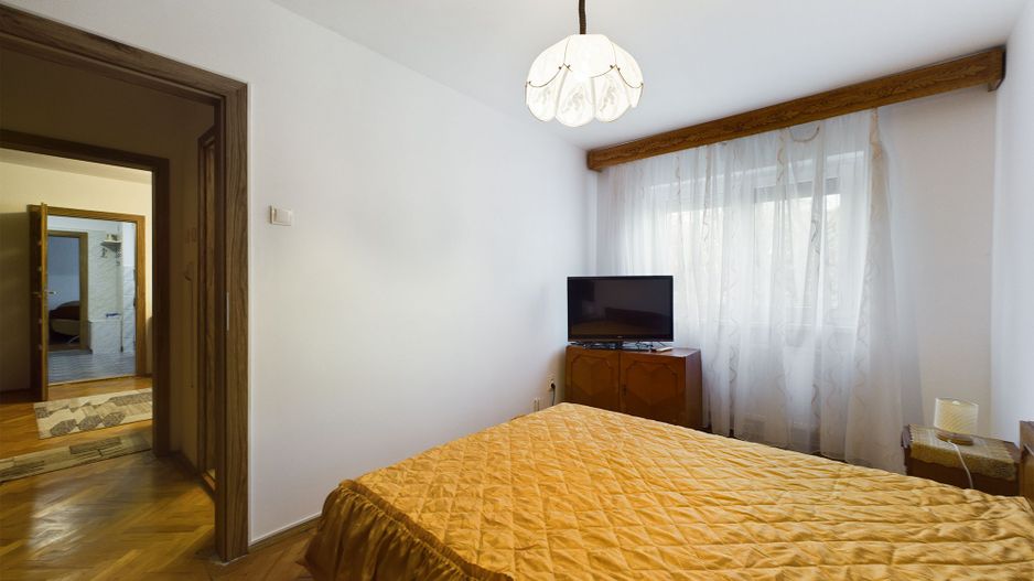 Apartament central cu 3 camere - Poză 4