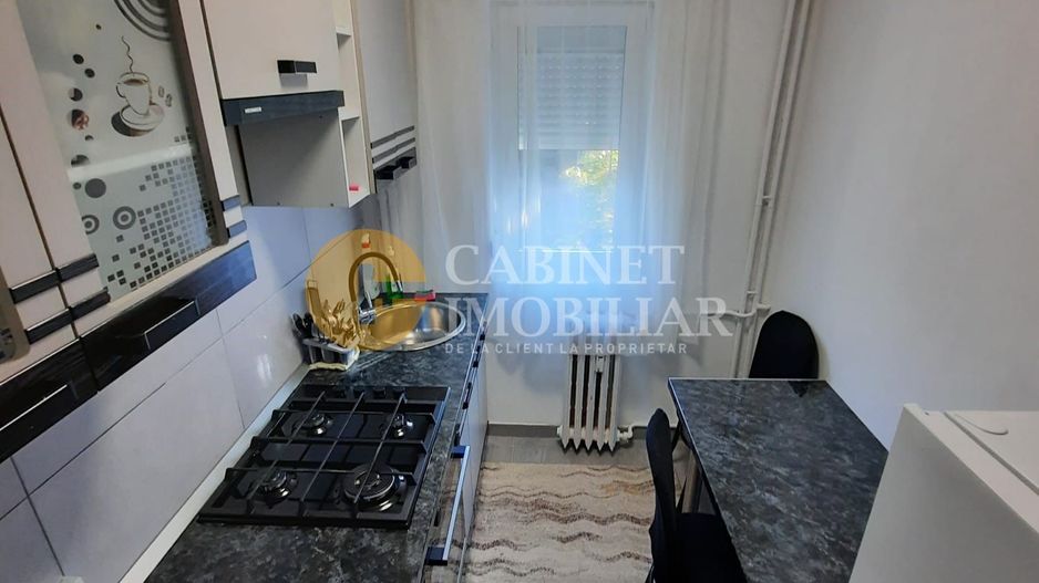 Zona Alexandru cel Bun - Apartament 2 camere - Etaj Intermediar - Poză 4