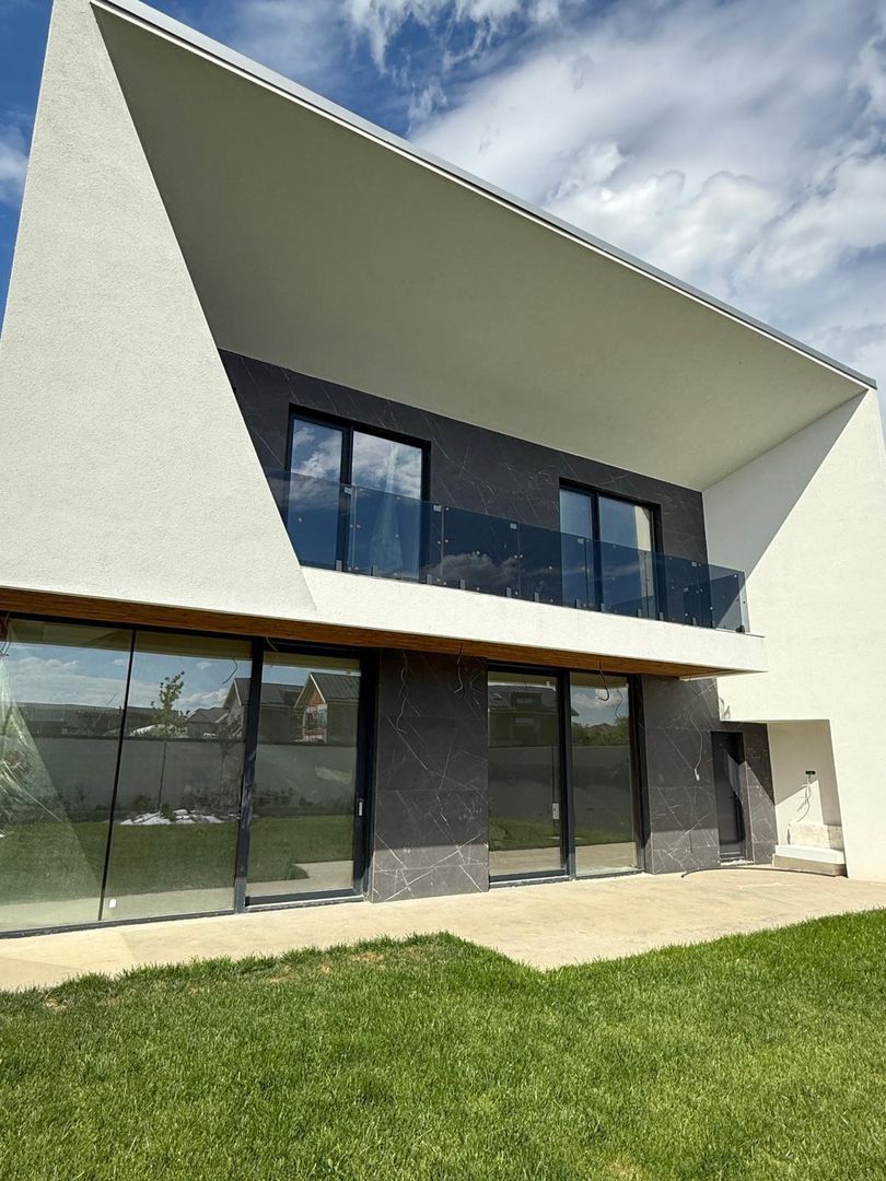 Vila smart personalizabilă cu rooftop și piscină privată – arhitectură - Poză 4