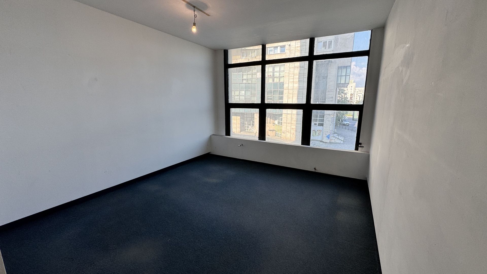 Spațiu comercial 493 mp utili | Locație centrală | Vizibilitate excelentă | - Poză 50