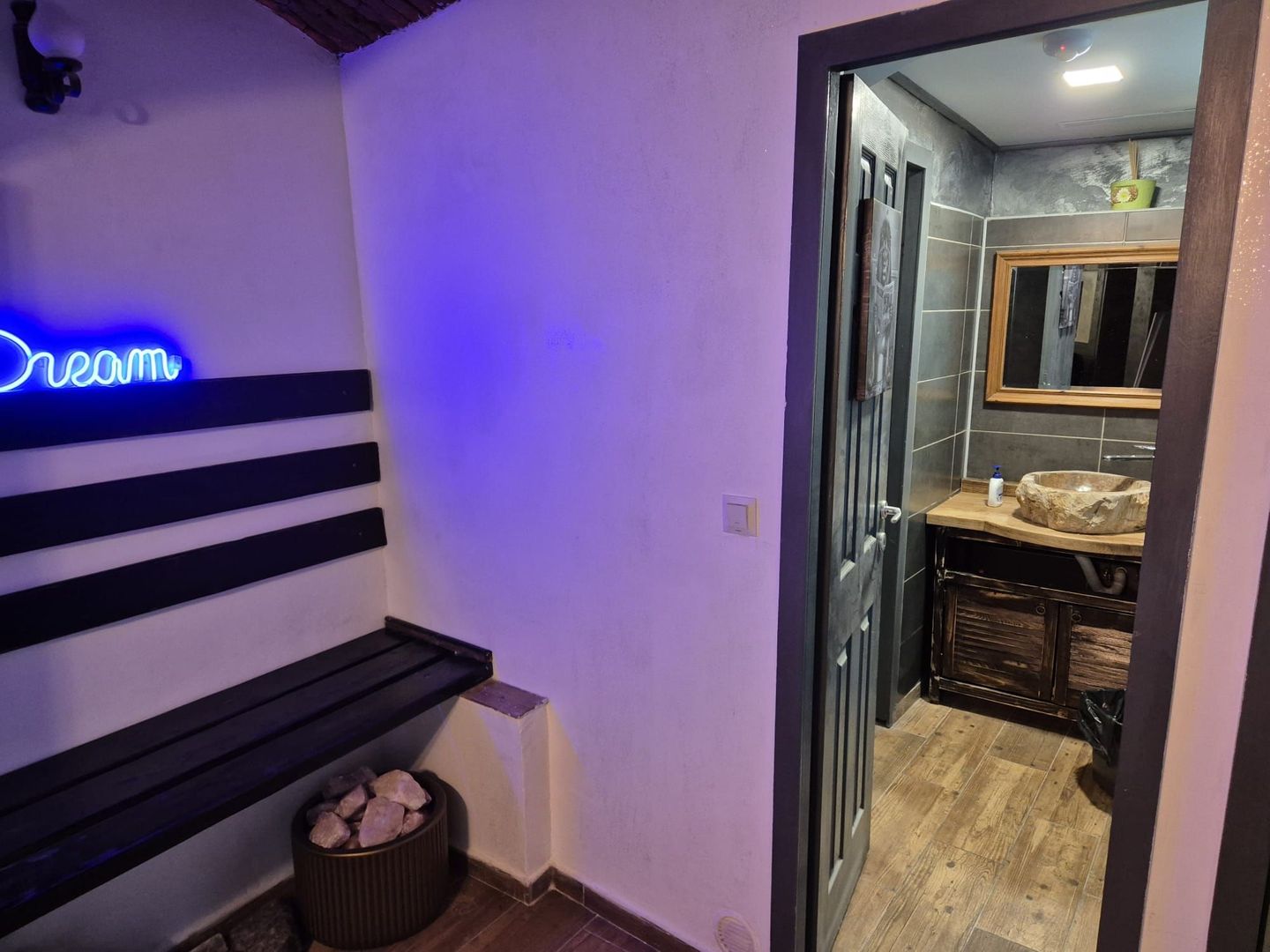 Str Lunga, zona Mielul Alb, spatiu comercial de 82mp tip crama, 129900 euro - Poză 13