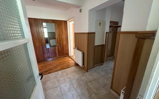 CASA DE INCHIRIAT I CISNADIE I ZONA LINISTITA - Poză 2