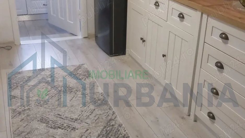 P.f De vanzare apartament cu 4 camere - Poză 3