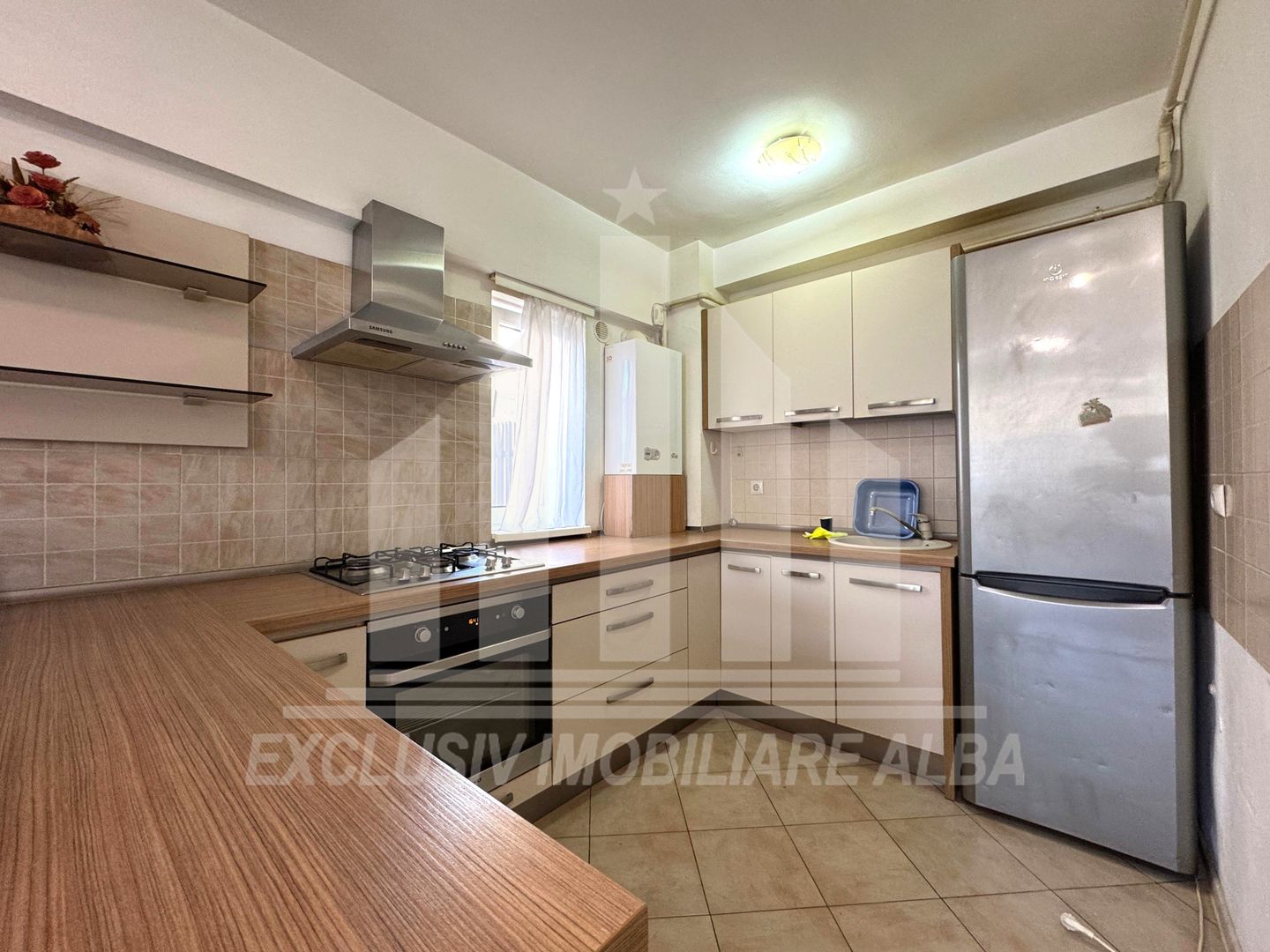 Apartament 3 camere decomandate | 65 mp | Parcare | Curte | Tolstoi - Poză 3