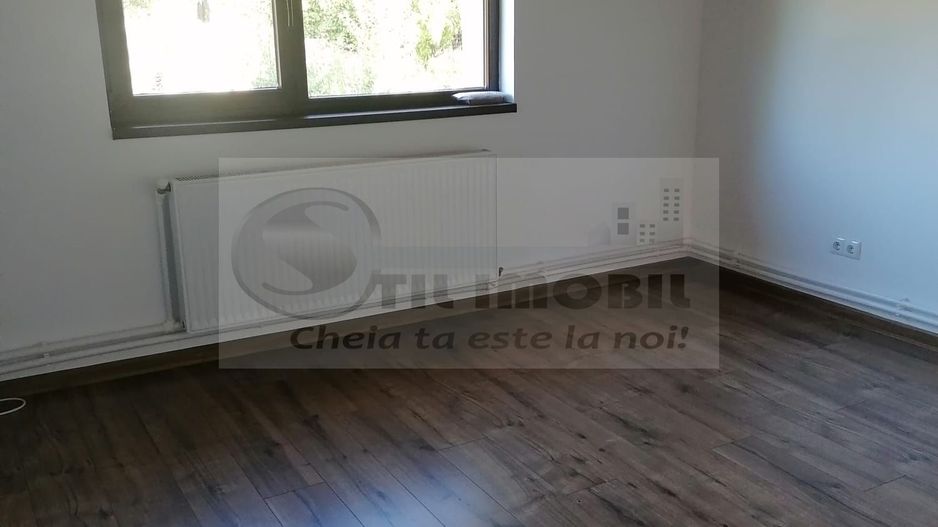 Casa /Vila de inchiriat Bucium - 850 euro - Poză 2