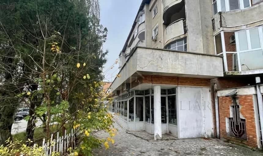 Spatiu Comercial De inchiriat / vanzare - Zona centrala Onesti - Poză 4