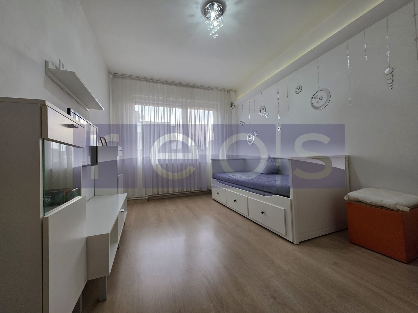 INCHIRIERE -2 CAMERE -DECOMANDAT -PARCARE -CENTRALA PROPRIE - Poză 1